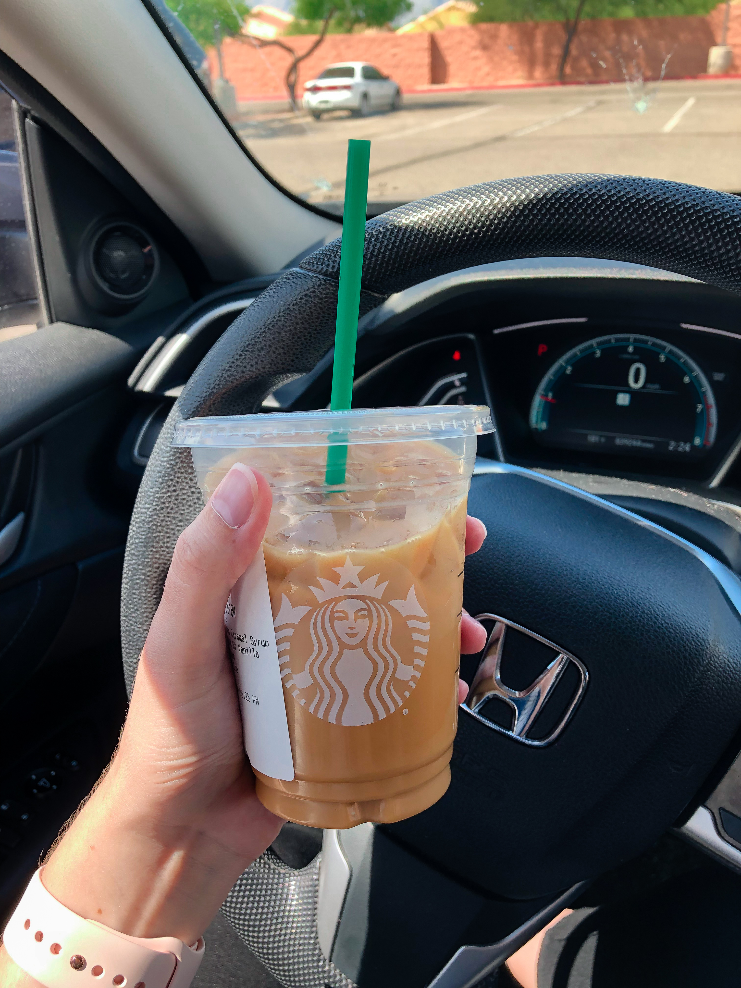 5 Healthy Starbucks Drinks That Actually Taste Good - A Dash Of Kam